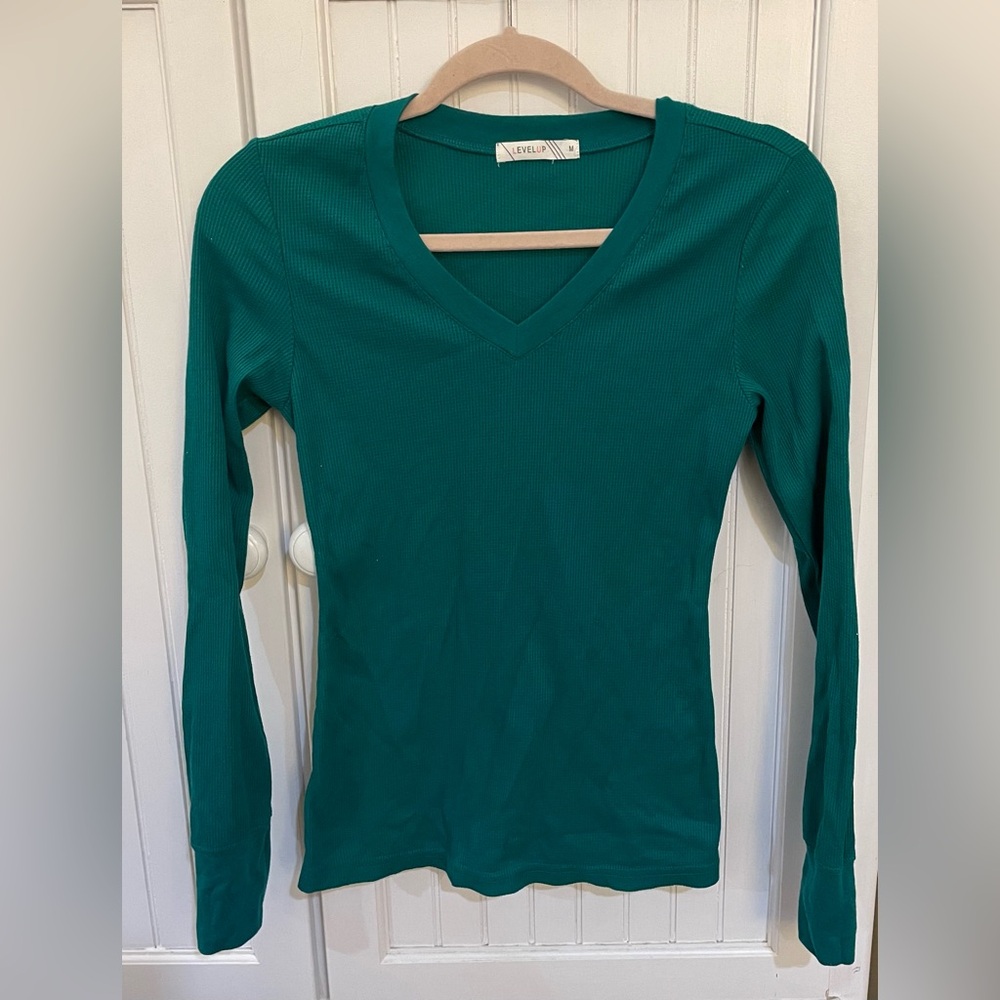 Women’s Level Up Green Thermal Long Top - Sz Medium